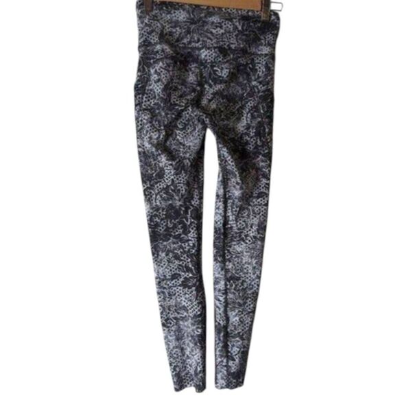 LULULEMON ATHLETICA Fast Free 7/8 Tight II 'Non Reflective Nulux 25' Size 4 - Picture 7 of 7